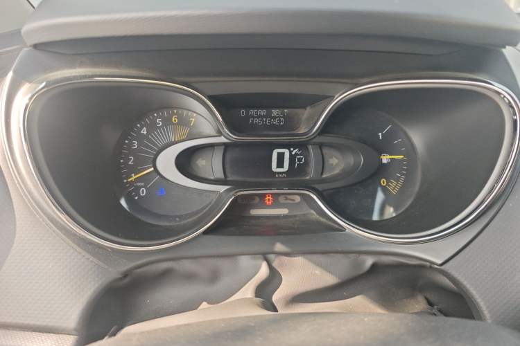 Used Renault Captur 2015 1.2T Automatic Luxury First Edition Instrument Cluster