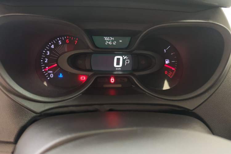 Used Renault Captur 2015 1.2T Automatic Standard Edition Instrument Cluster