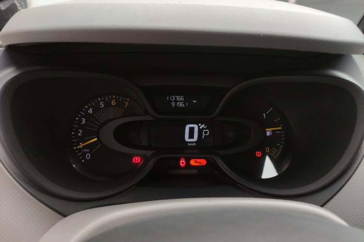 Used Renault Captur 2015 1.2T Automatic Standard Edition Instrument Cluster