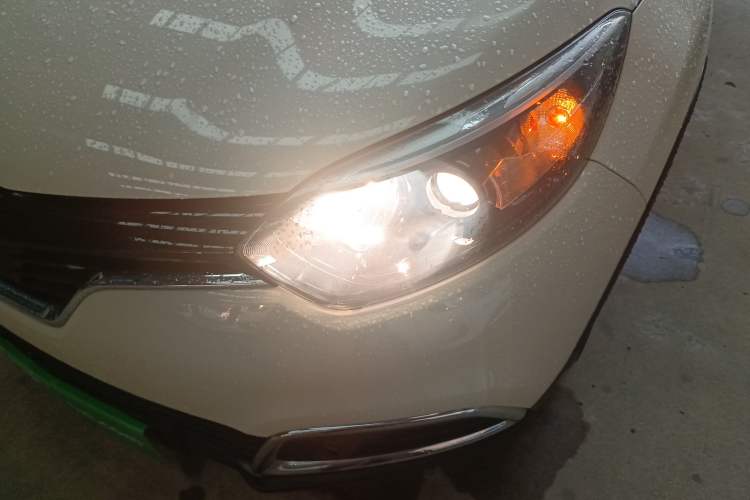 Used Renault Captur 2015 1.2T Automatic Comfort Edition Left Front Headlight