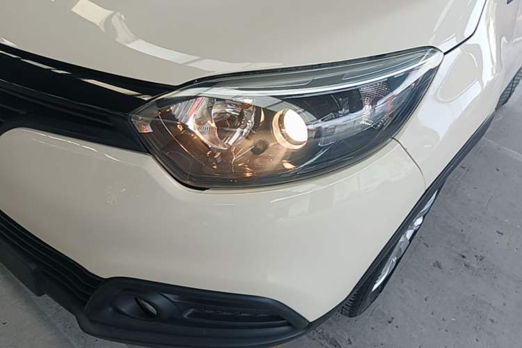 Used Renault Captur 2015 1.2T Automatic Standard Edition Left Front Headlight