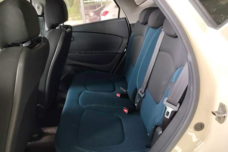 Used Renault Captur 2015 1.2T Automatic Standard Edition Left Rear Seat