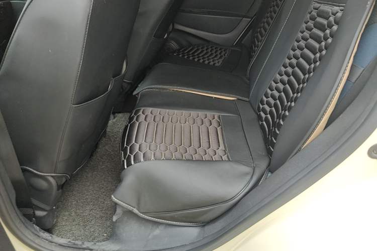 Used Renault Captur 2015 1.2T Automatic Standard Edition Left Rear Seat