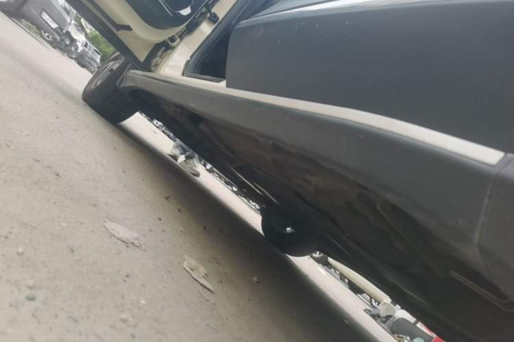 Used Renault Captur 2015 1.2T Automatic Luxury First Edition Left Side Sill