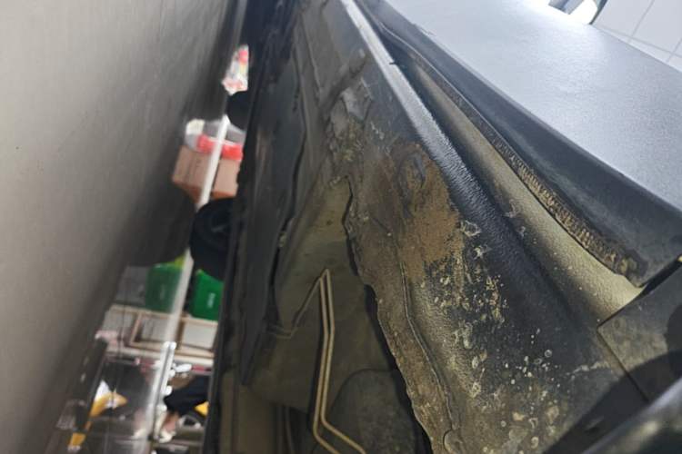 Used Renault Captur 2015 1.2T Automatic Comfort First Edition Left Side Sill