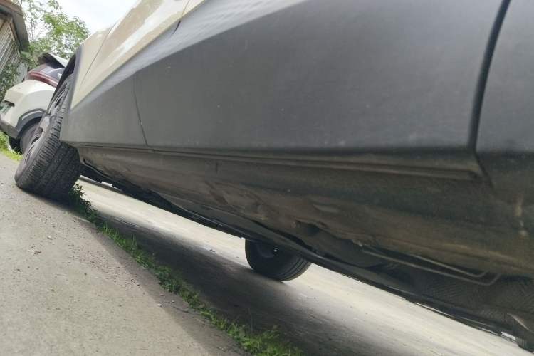 Used Renault Captur 2015 1.2T Automatic Standard Edition Left Side Sill