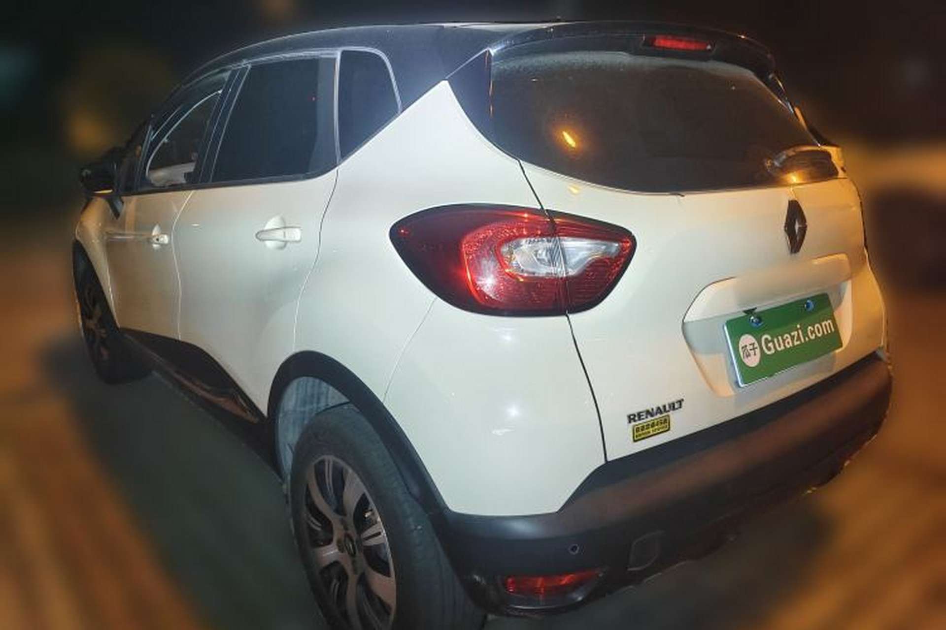 Used Renault Captur 2015 1.2T Automatic Comfort Edition Rear Left 45 Deg