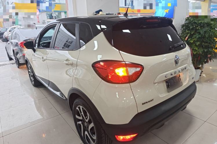 Used Renault Captur 2015 1.2T Automatic Comfort First Edition Rear Left 45 Deg
