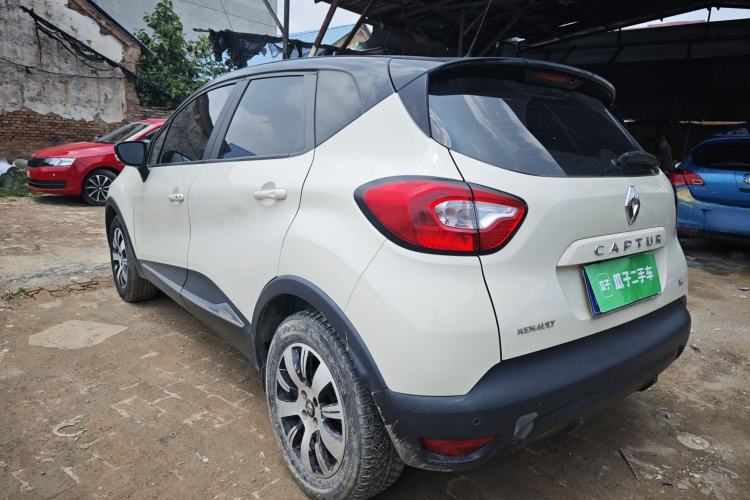 Used Renault Captur 2015 1.2T Automatic Comfort First Edition Rear Left 45 Deg