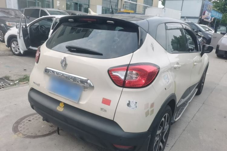Used Renault Captur 2015 1.2T Automatic Luxury First Edition Rear Right 45 Deg