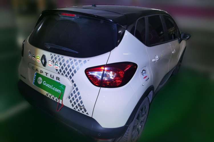 Used Renault Captur 2015 1.2T Automatic Comfort Edition Rear Right 45 Deg