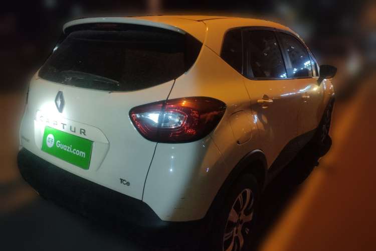 Used Renault Captur 2015 1.2T Automatic Standard Edition Rear Right 45 Deg