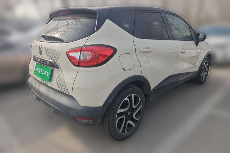 Used Renault Captur 2015 1.2T Automatic Luxury First Edition Rear Right 45 Deg