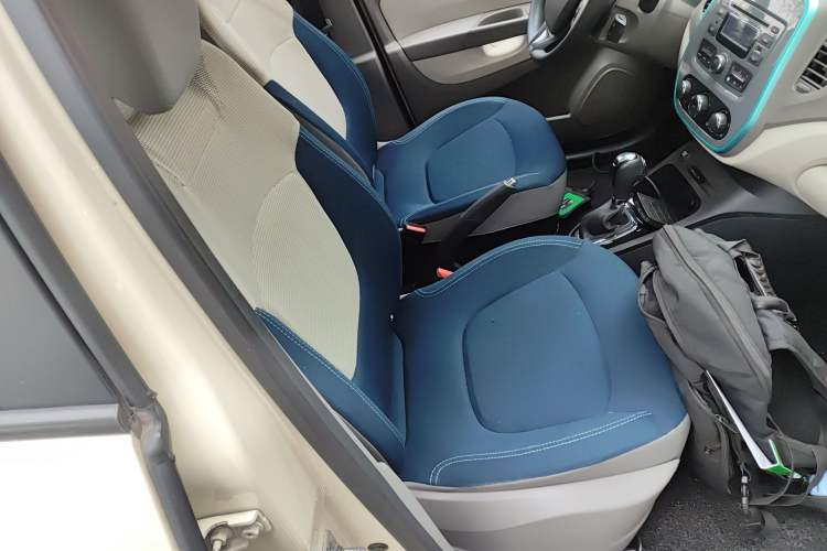 Used Renault Captur 2015 1.2T Automatic Standard Edition Right Front Seat