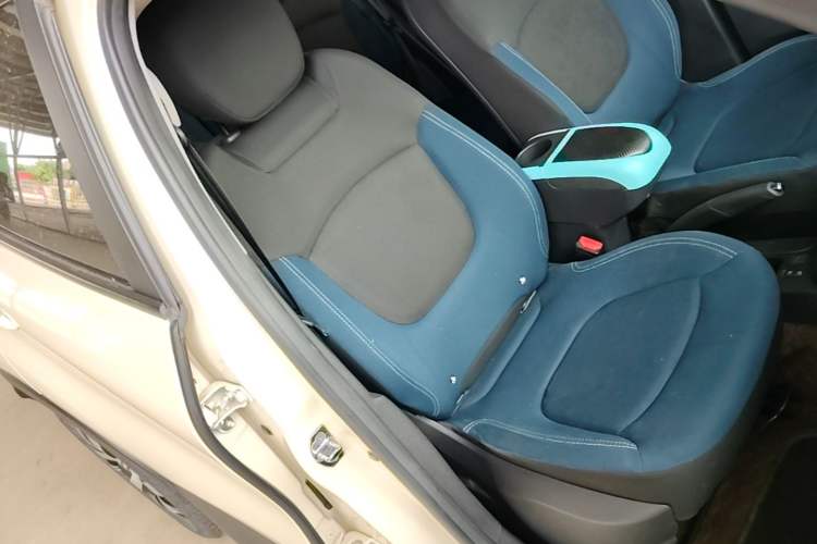 Used Renault Captur 2015 1.2T Automatic Standard Edition Right Front Seat