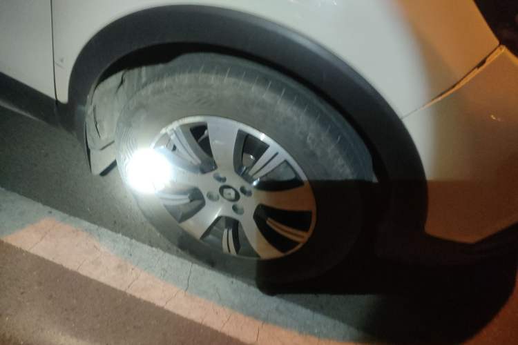 Used Renault Captur 2015 1.2T Automatic Standard Edition Right Front Wheel Hub