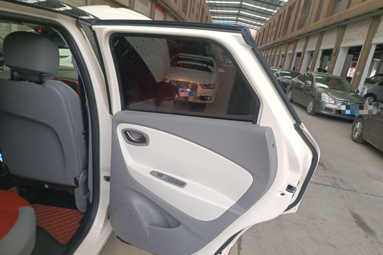 Used Renault Captur 2015 1.2T Automatic Comfort Edition Right Rear Door Interior