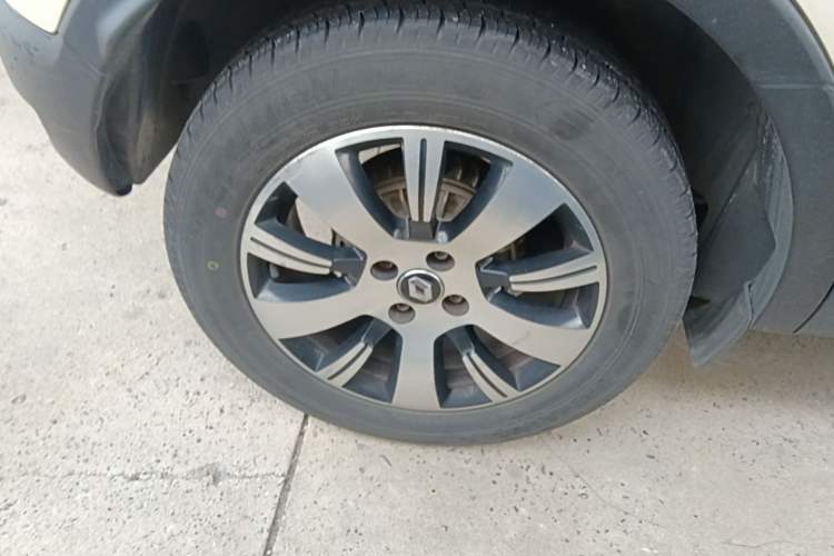 Used Renault Captur 2015 1.2T Automatic Standard Edition Right Rear Wheel Hub