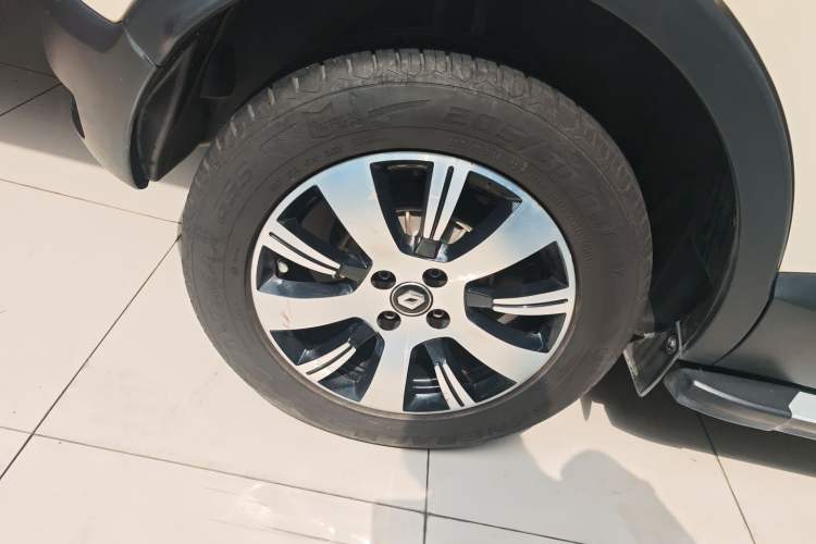 Used Renault Captur 2015 1.2T Automatic Standard Edition Right Rear Wheel Hub