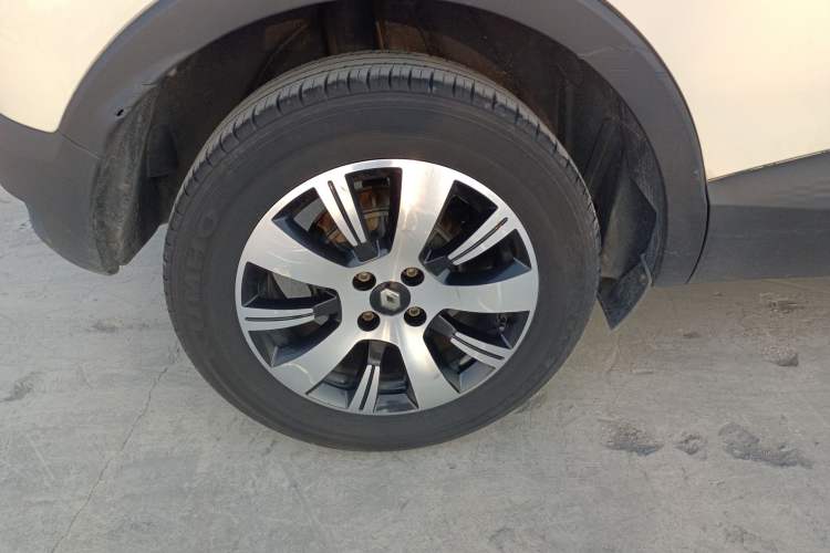 Used Renault Captur 2015 1.2T Automatic Standard Edition Right Rear Wheel Hub