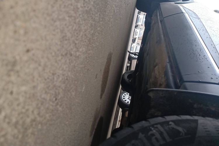 Used Renault Captur 2015 1.2T Automatic Comfort Edition Right Side Sill