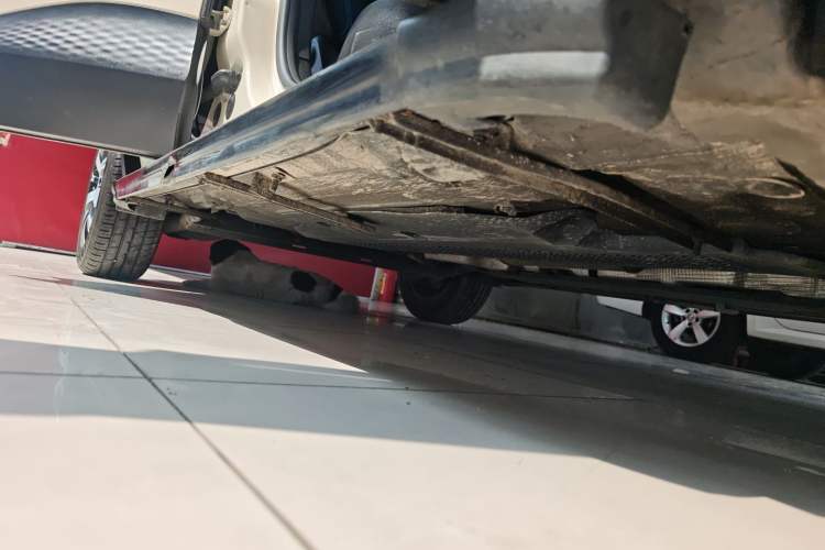 Used Renault Captur 2015 1.2T Automatic Standard Edition Right Side Sill