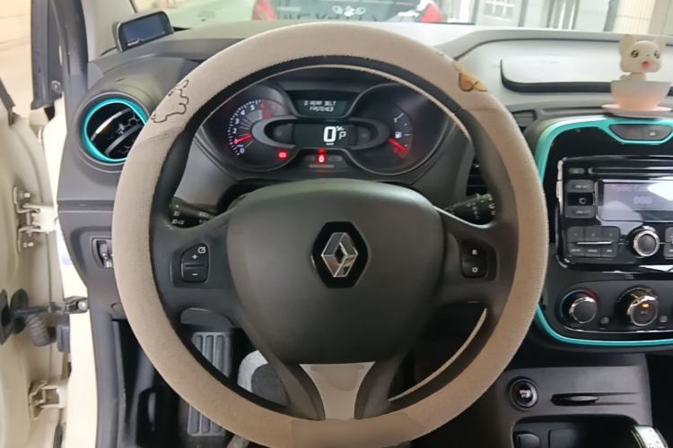 Used Renault Captur 2015 1.2T Automatic Standard Edition Steering Wheel