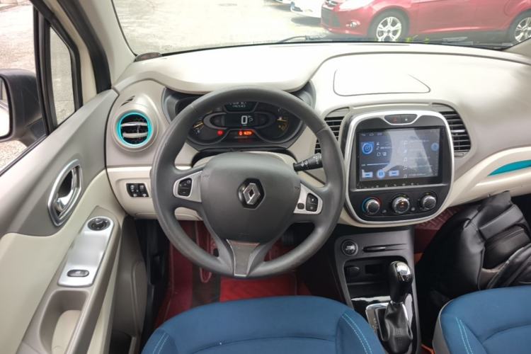 Used Renault Captur 2015 1.2T Automatic Standard Edition Steering Wheel