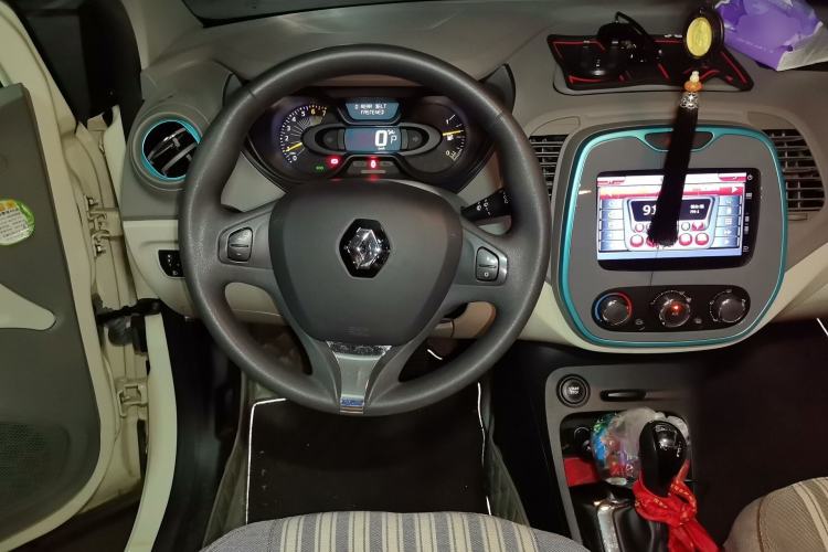 Used Renault Captur 2015 1.2T Automatic Standard Edition Steering Wheel