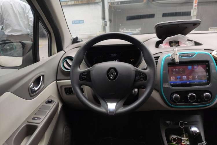 Used Renault Captur 2015 1.2T Automatic Standard Edition Steering Wheel