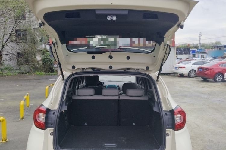 Used Renault Captur 2015 1.2T Automatic Standard Edition Trunk