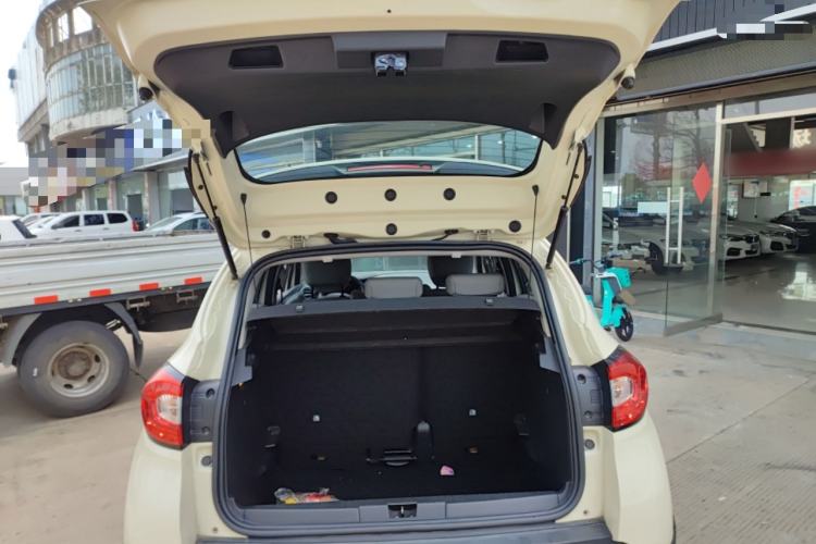 Used Renault Captur 2015 1.2T Automatic Standard Edition Trunk