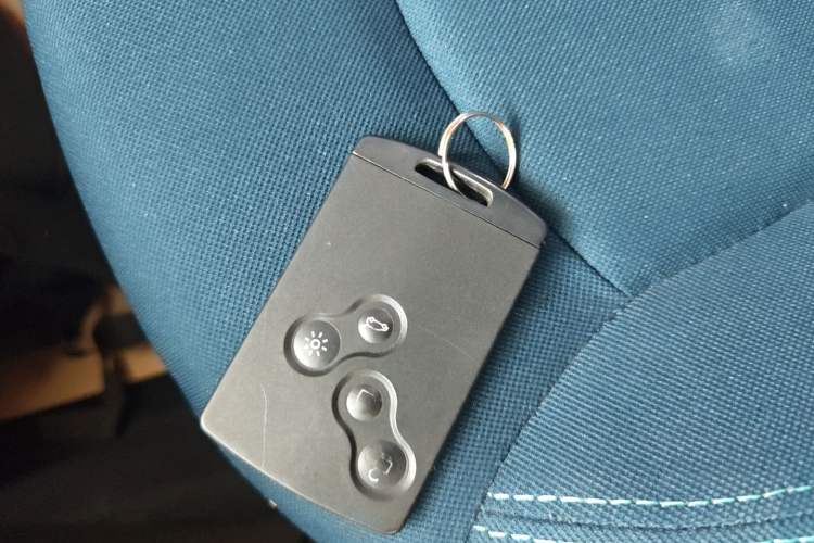 Used Renault Captur 2015 1.2T Automatic Standard Edition Vehicle Key