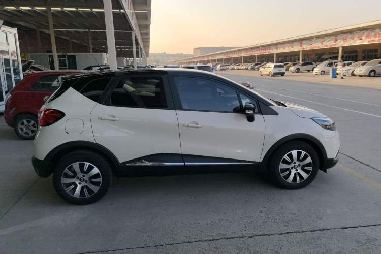 Used Renault Captur 2015 1.2T Automatic Comfort Edition Exterior 2