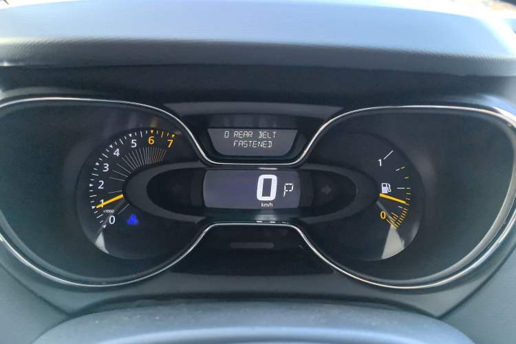 Used Renault Captur 2015 1.2T Automatic Comfort Edition Instrument Cluster