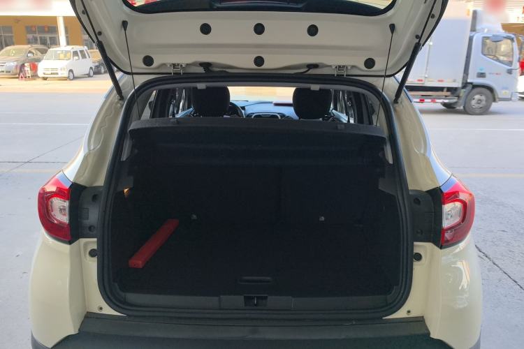 Used Renault Captur 2015 1.2T Automatic Comfort Edition Trunk