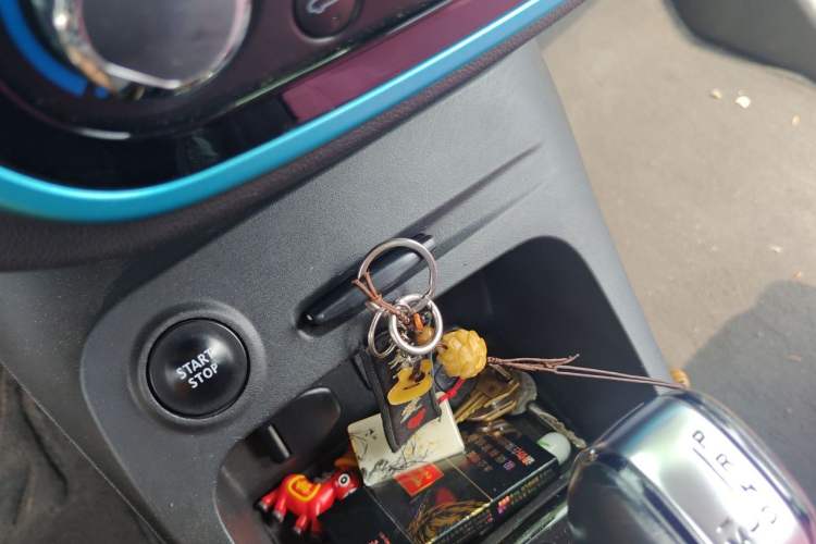 Used Renault Captur 2015 1.2T Automatic Standard Edition Vehicle Key