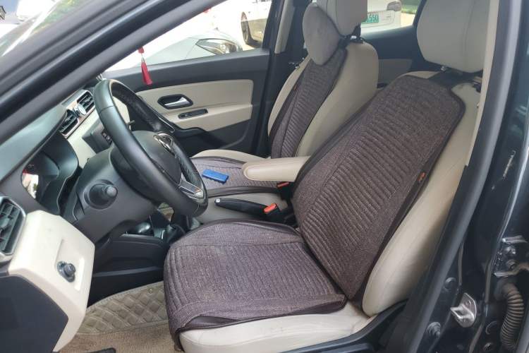 Used Renault Captur  Left Front Seat