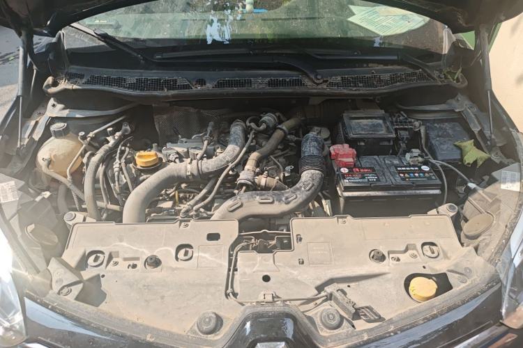 Used Renault Captur 2018 TCe190 Urban Style Edition Engine Bay