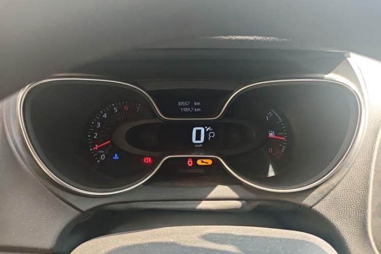 Used Renault Captur 2018 TCe190 Urban Style Edition Instrument Cluster