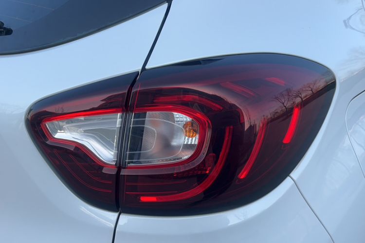 Used Renault Captur 2018 TCe190 Urban Style Edition Exterior 7