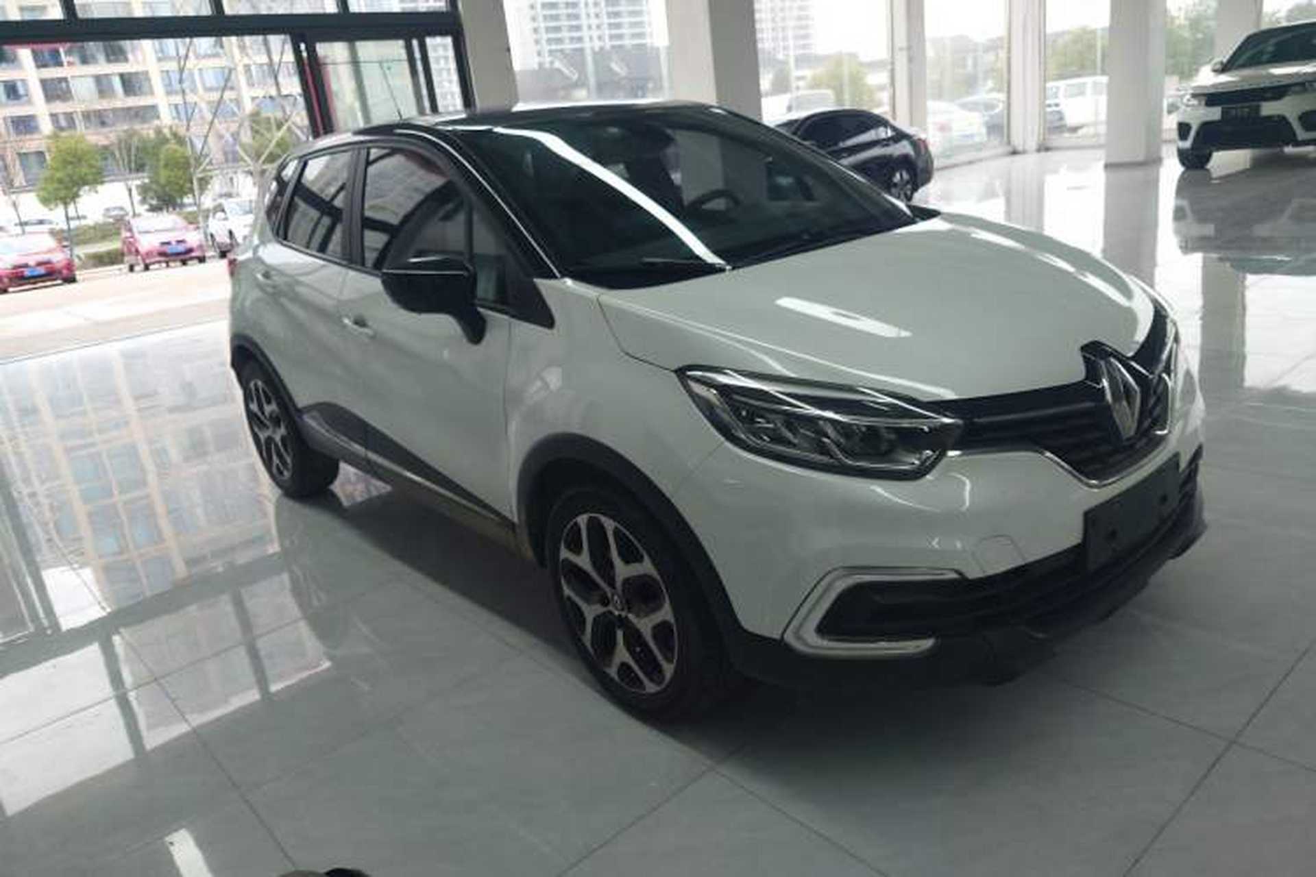 Used Renault Captur 2018 TCe190 Urban Dynamic Edition Front Right 45 Deg