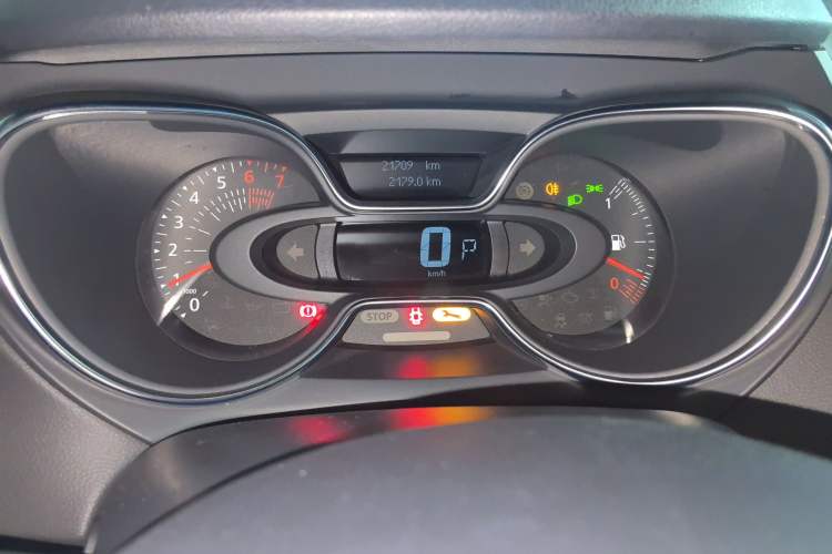 Used Renault Captur 2018 TCe190 Urban Style Edition Instrument Cluster