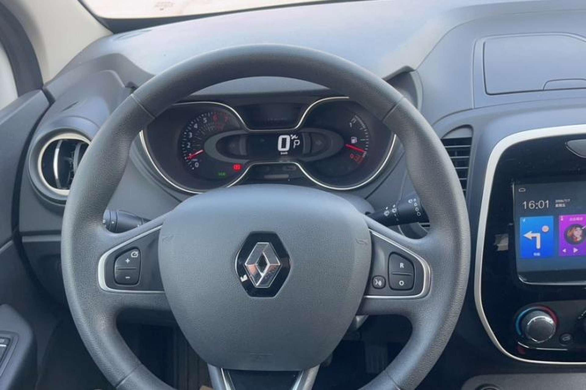 Used Renault Captur 2018 TCe190 Urban Style Edition Instrument Cluster