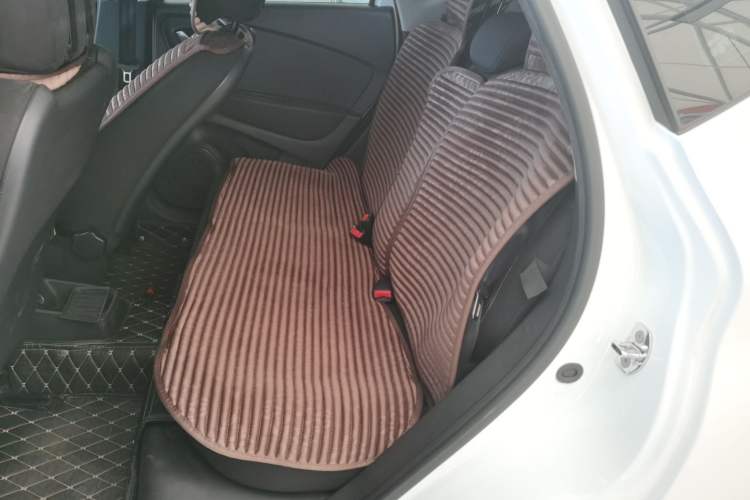 Used Renault Captur 2018 TCe190 Urban Style Edition Interior 4