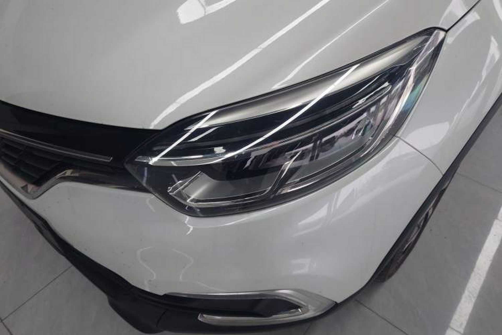 Used Renault Captur 2018 TCe190 Urban Dynamic Edition Left Front Headlight