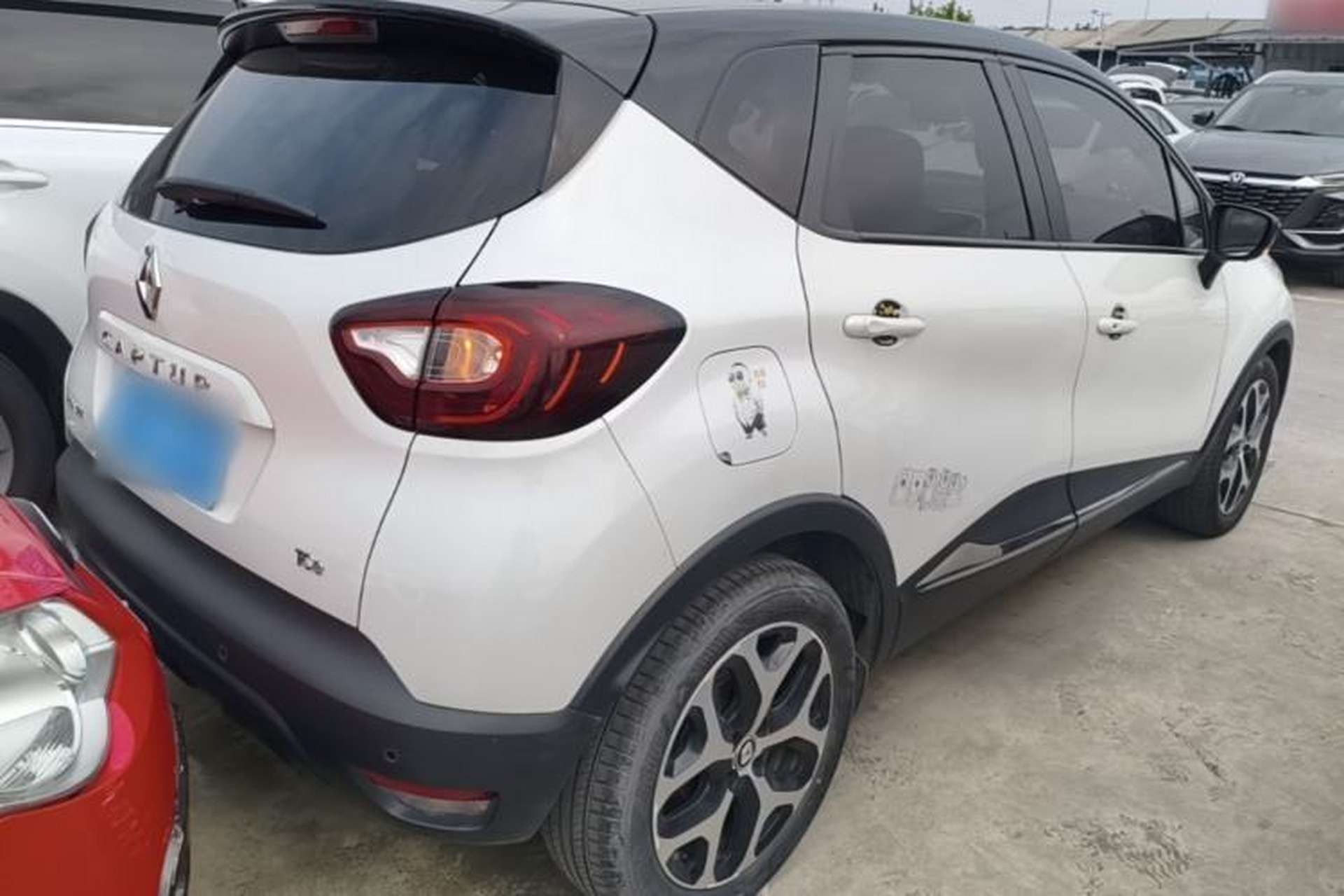 Used Renault Captur 2018 TCe190 Urban Dynamic Edition Rear Right 45 Deg