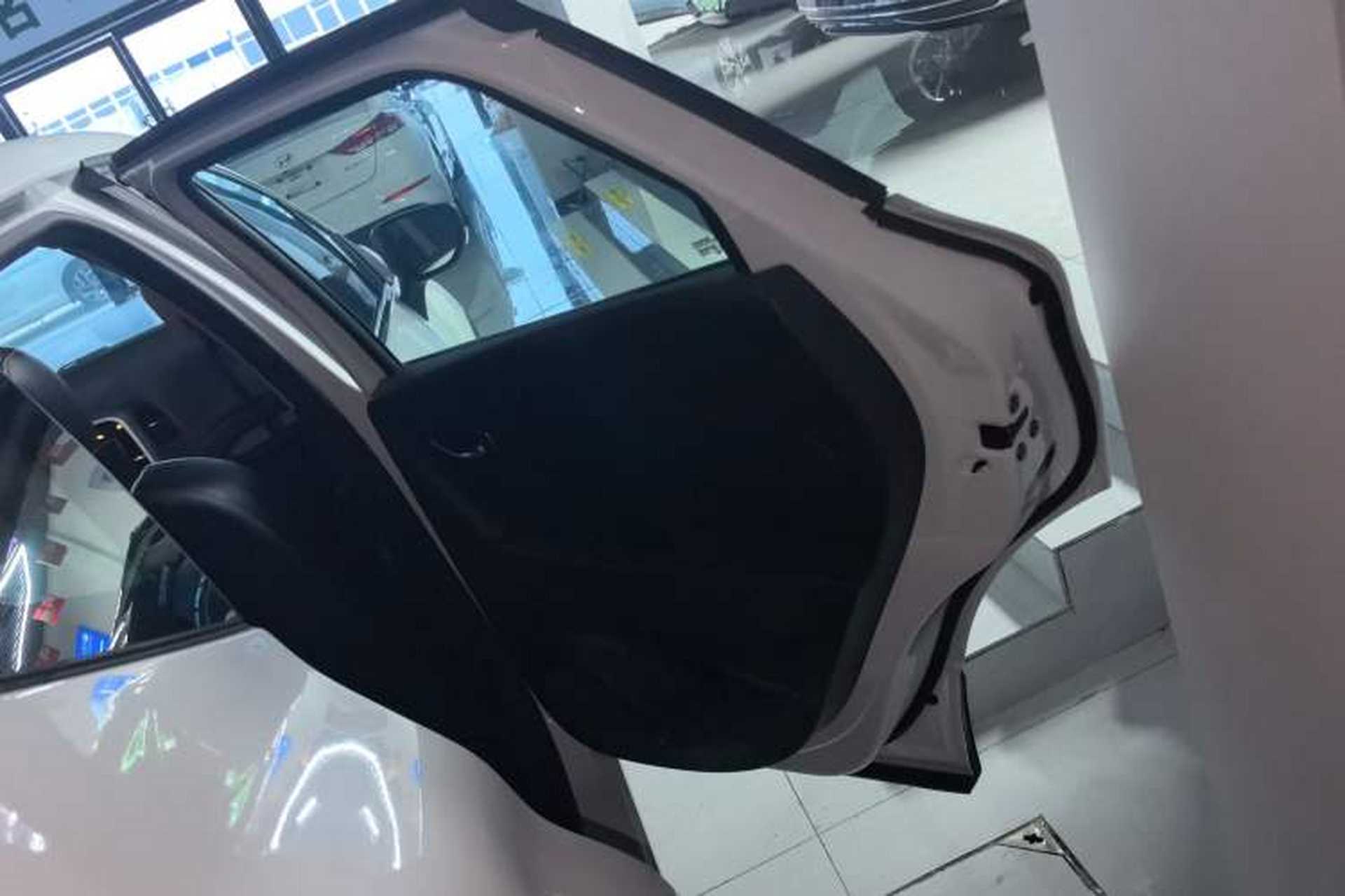 Used Renault Captur 2018 TCe190 Urban Style Edition Right Rear Door Interior
