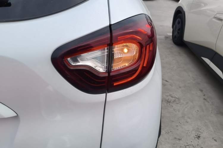Used Renault Captur 2018 TCe190 Urban Dynamic Edition Right Rear Taillight