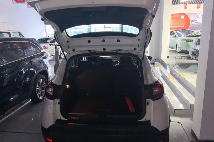 Used Renault Captur 2018 TCe190 Urban Style Edition Trunk